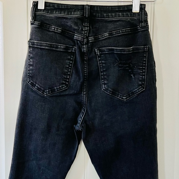 Forever 21 Distressed High-waisted Stretch 5-pocket Curvy Fit Black Skinny Jeans - Picture 8 of 11